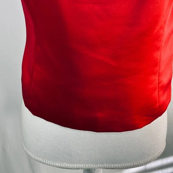 Talbots Petites Red Satin Square Neck Sleeveless Top Blouse Size 6P CA 23147 - Picture 3 of 7